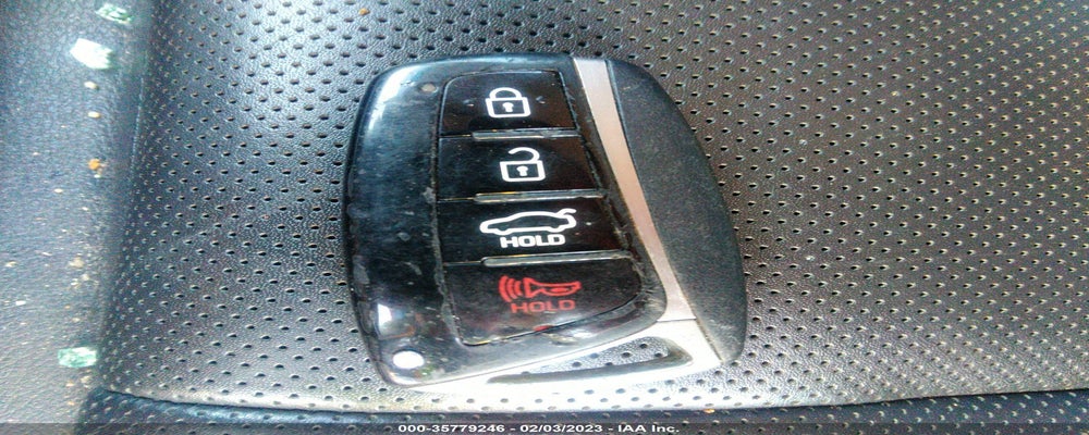 KMHGN4JE3GU127809 2016 HYUNDAI GENESIS photo no. 11