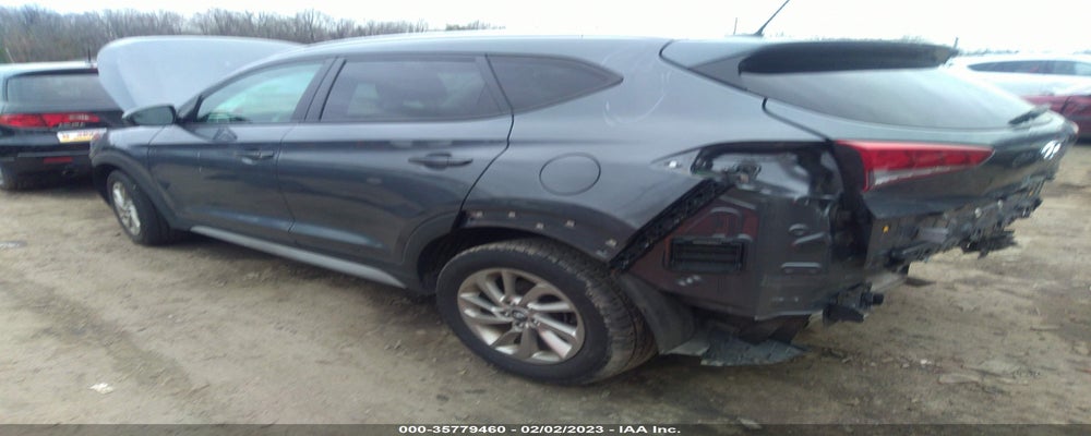 KM8J33A40HU416483 2017 HYUNDAI TUCSON photo no. 3