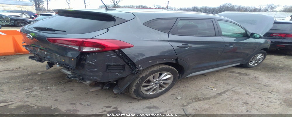 KM8J33A40HU416483 2017 HYUNDAI TUCSON photo no. 4