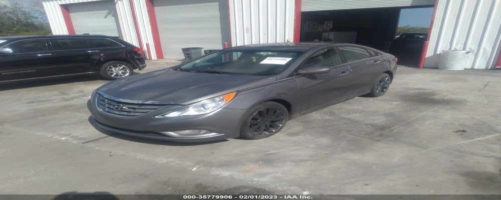 5NPEC4AC5BH041677 2011 HYUNDAI SONATA photo no. 2