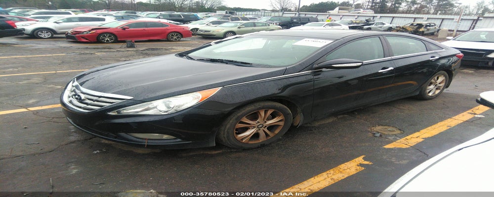 5NPEC4AC8BH273061 2011 HYUNDAI SONATA photo no. 2