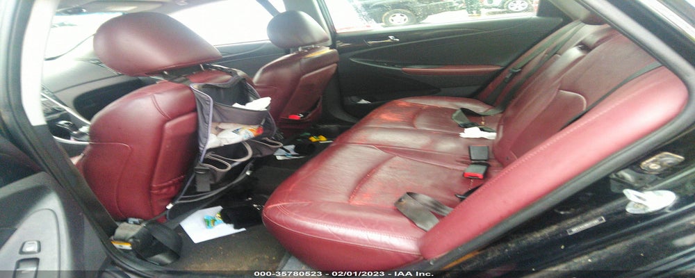 5NPEC4AC8BH273061 2011 HYUNDAI SONATA photo no. 8
