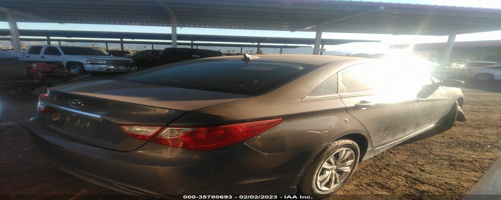 5NPEB4AC0BH155704 2011 HYUNDAI SONATA photo no. 4