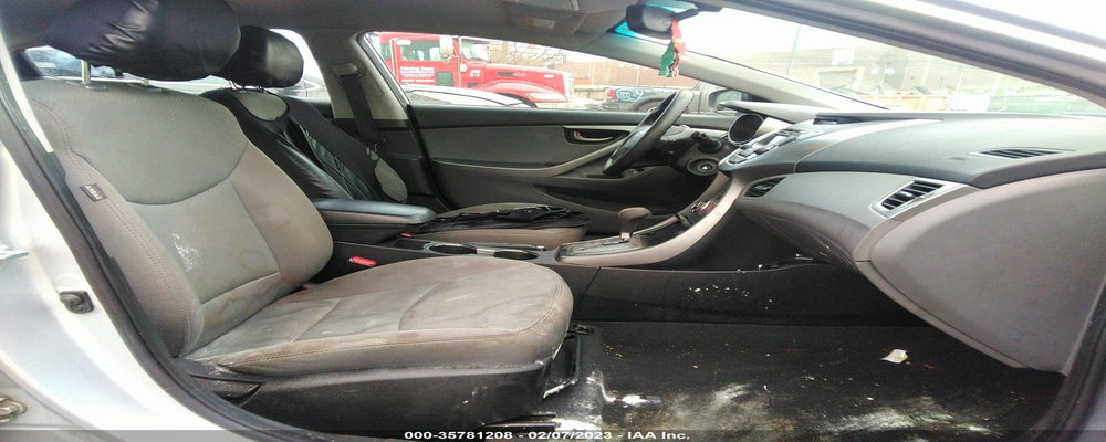 5NPDH4AEXDH237907 2013 HYUNDAI ELANTRA photo no. 5