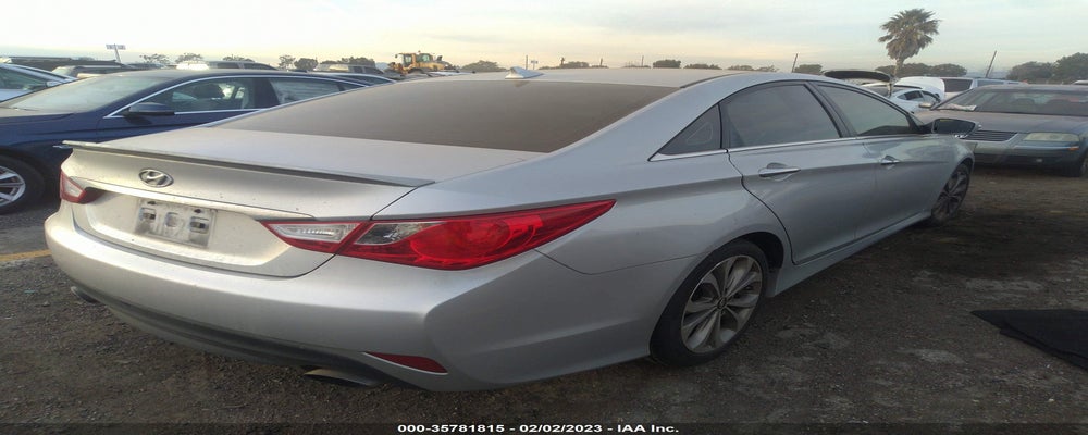 5NPEC4AC6EH917211 2014 HYUNDAI SONATA photo no. 4