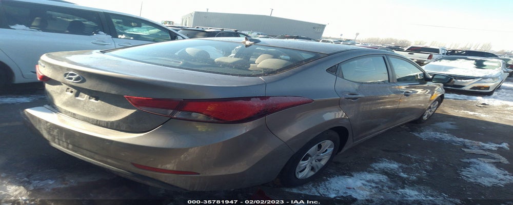 5NPDH4AE0GH716714 2016 HYUNDAI ELANTRA photo no. 4