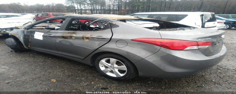 5npdh4ae7dh306763 2013 HYUNDAI ELANTRA photo no. 3