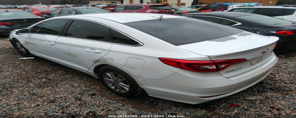5NPE24AF9FH187437 2015 HYUNDAI SONATA photo no. 3