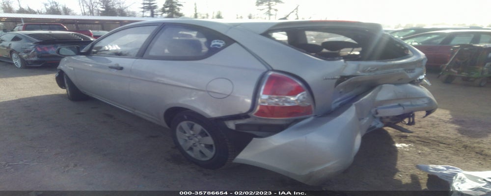KMHCM3AC3AU173903 2010 HYUNDAI ACCENT photo no. 3