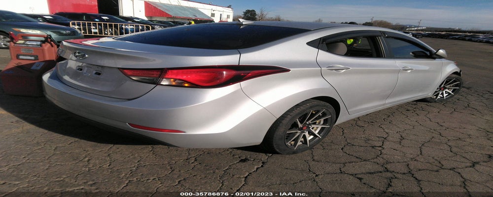 5NPDH4AE6GH703398 2016 HYUNDAI ELANTRA photo no. 4