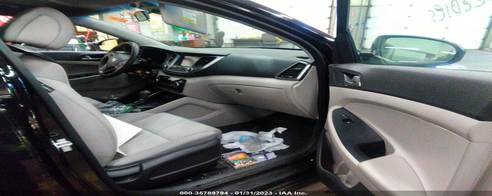 KM8J33A48JU646360 2018 HYUNDAI TUCSON photo no. 5
