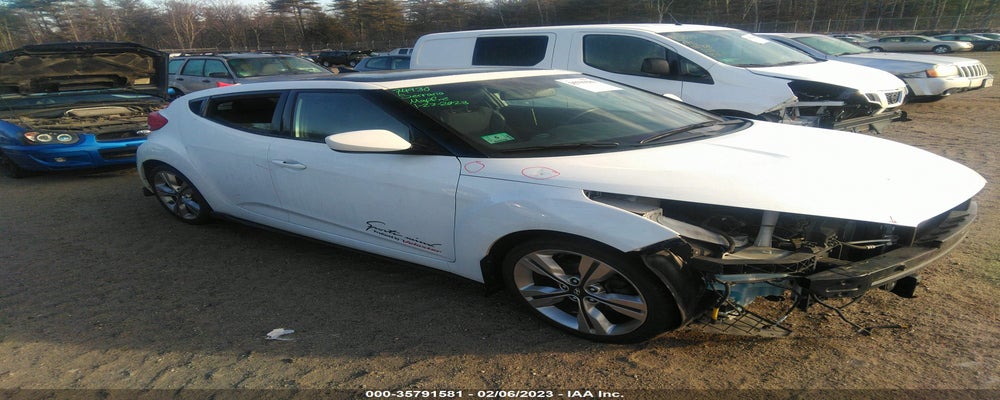 KMHTC6AD2GU300131 2016 HYUNDAI VELOSTER photo no. 12