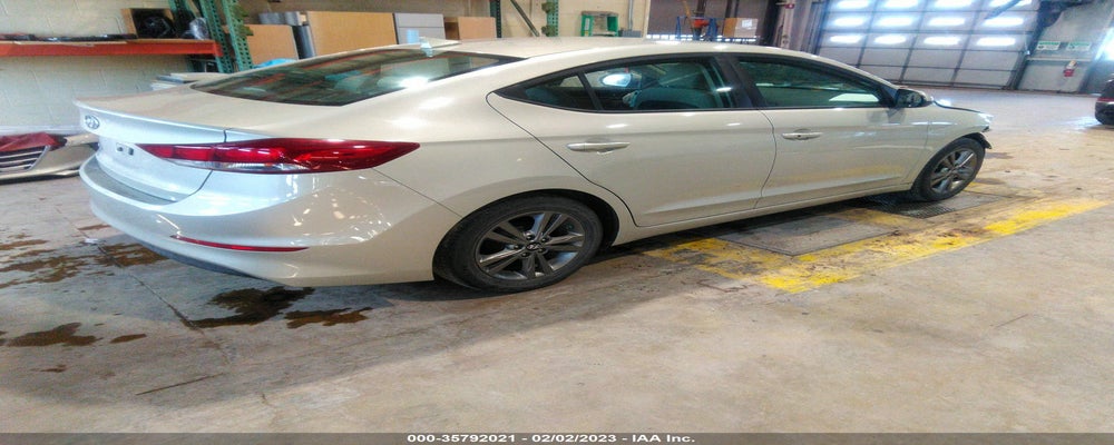5NPD84LF0HH019678 2017 HYUNDAI ELANTRA photo no. 4