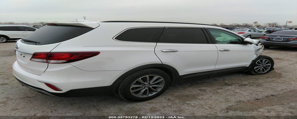 KM8SN4HFXJU291445 2018 HYUNDAI SANTA FE photo no. 4