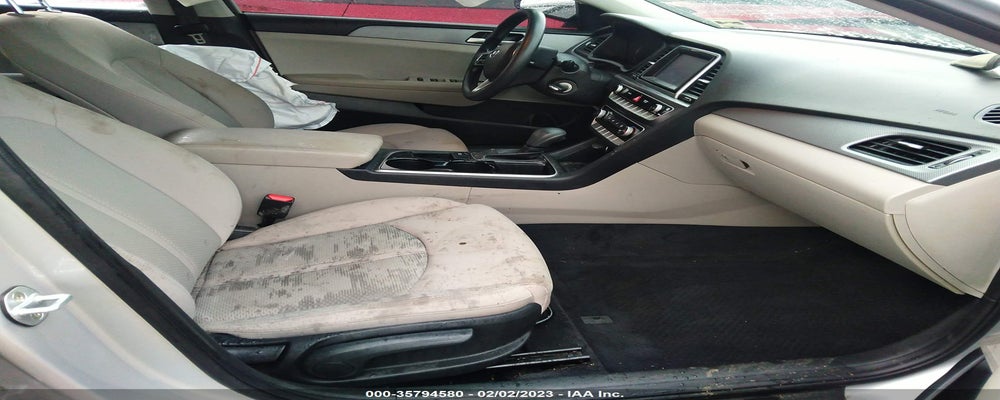 5NPE24AF3JH688364 2018 HYUNDAI SONATA photo no. 5