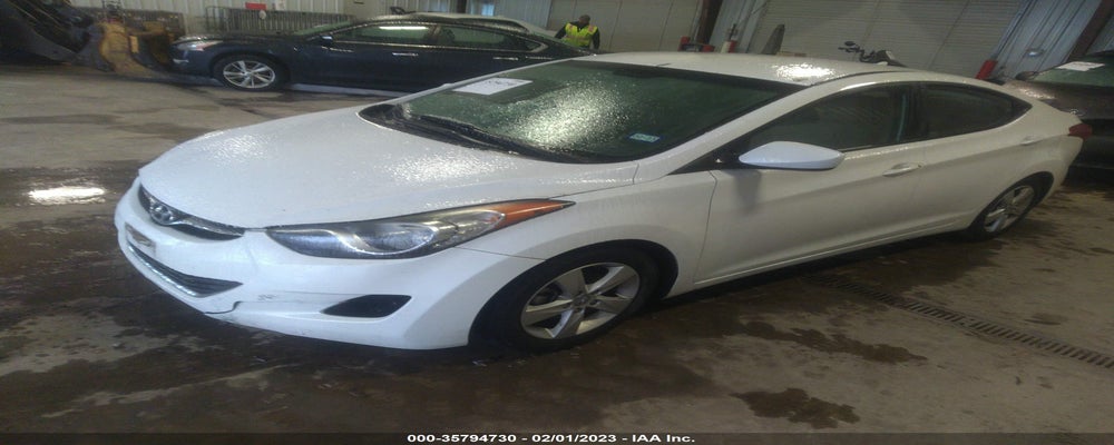 5NPDH4AE3DH203789 2013 HYUNDAI ELANTRA photo no. 2