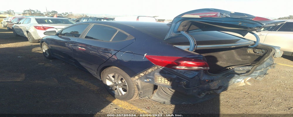 5NPD84LF3JH254453 2018 HYUNDAI ELANTRA photo no. 3