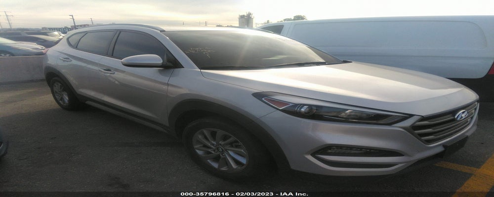 KM8J33A4XJU671972 2018 HYUNDAI TUCSON photo no. 3