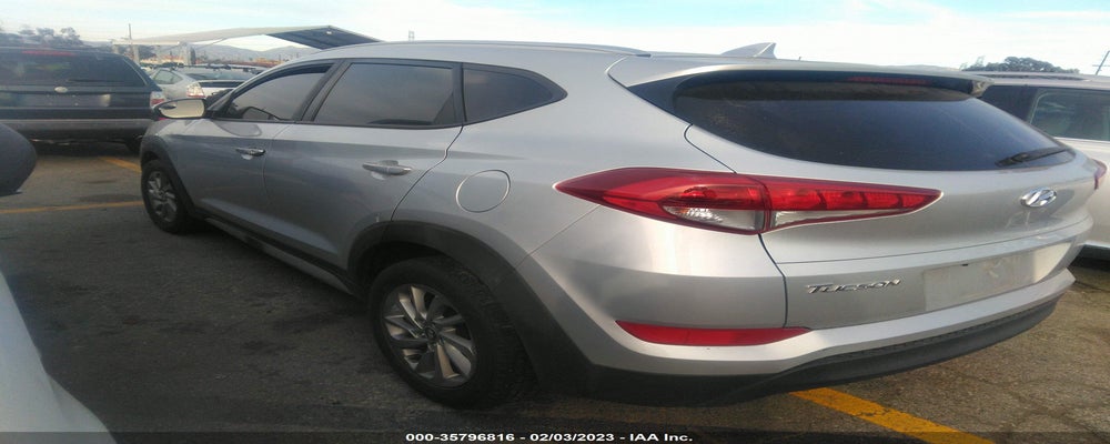 KM8J33A4XJU671972 2018 HYUNDAI TUCSON photo no. 3