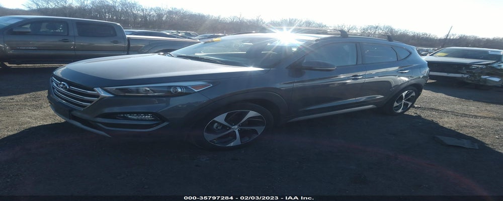 KM8J3CA2XHU320388 2017 HYUNDAI TUCSON photo no. 2