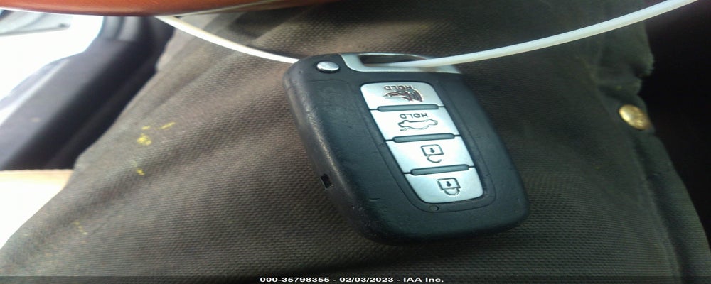 5NPEC4AC4BH113047 2011 HYUNDAI SONATA photo no. 11