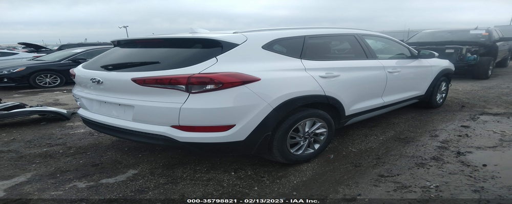 KM8J33A48JU743557 2018 HYUNDAI TUCSON photo no. 4