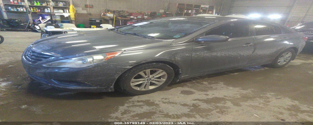 5NPEB4AC5BH103274 2011 HYUNDAI SONATA photo no. 2