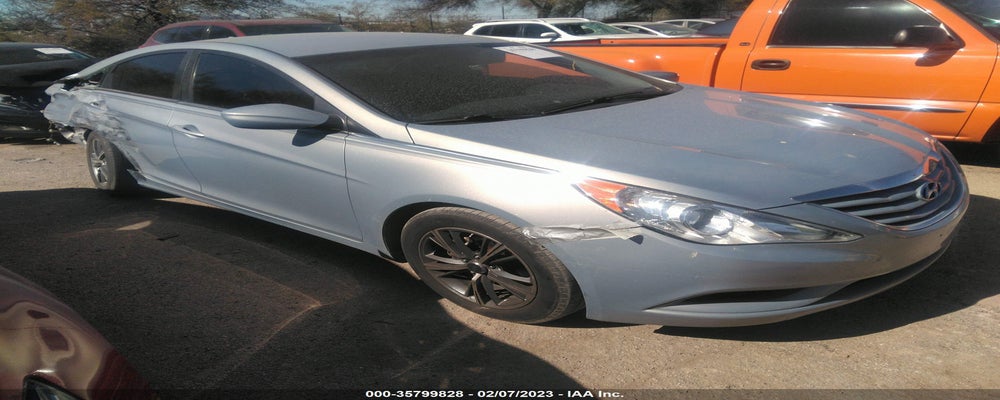 5NPEB4AC9CH472365 2012 HYUNDAI SONATA photo no. 11