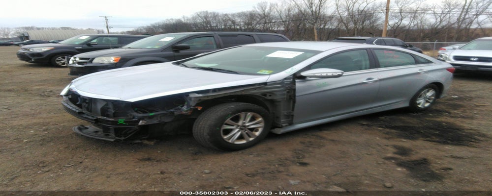 5NPEB4AC0EH862807 2014 HYUNDAI SONATA photo no. 2