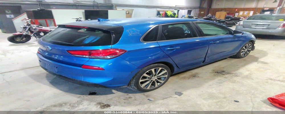KMHH35LE8JU027502 2018 HYUNDAI ELANTRA GT photo no. 4
