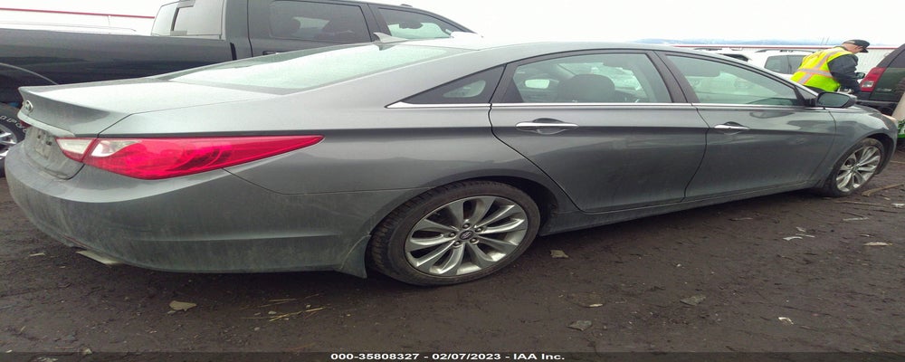 5NPEC4AC4BH164581 2011 HYUNDAI SONATA photo no. 4