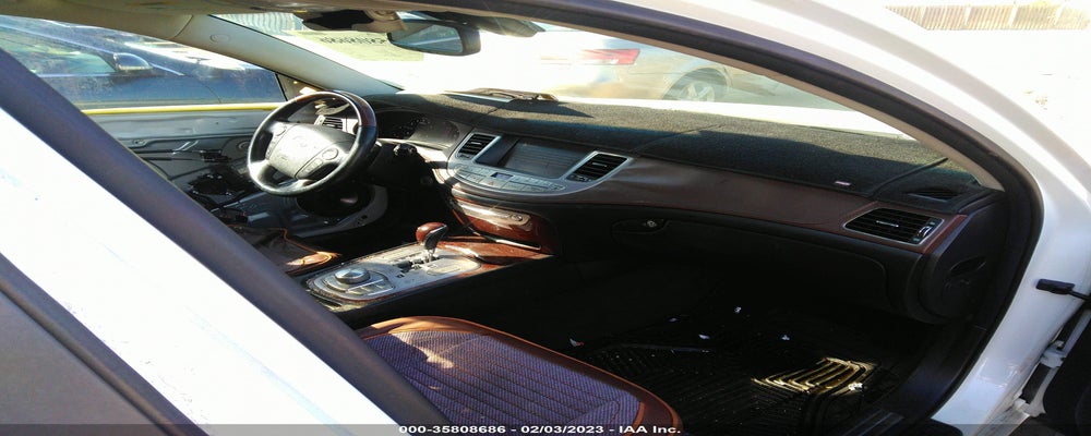 KMHGC4DF5BU127796 2011 HYUNDAI GENESIS photo no. 5
