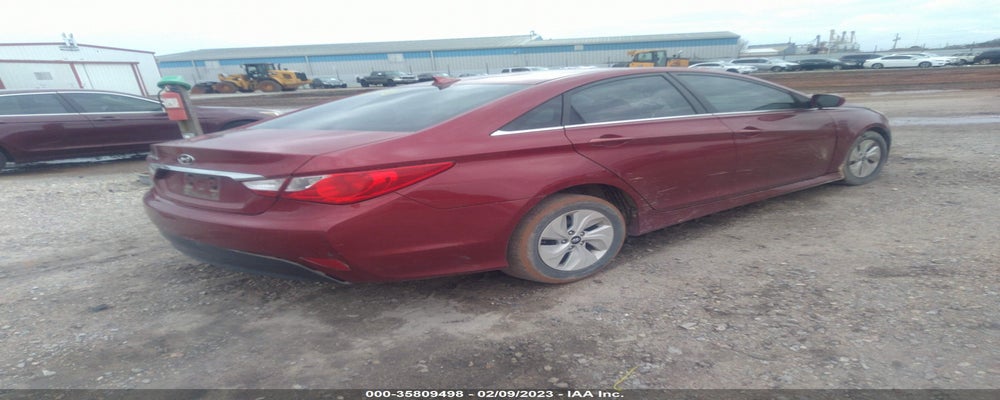 5NPEB4AC7EH823180 2014 HYUNDAI SONATA photo no. 4