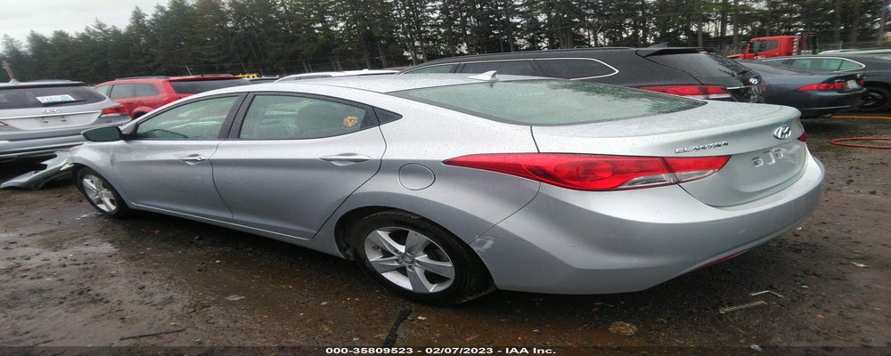 5NPDH4AE8DH220037 2013 HYUNDAI ELANTRA photo no. 3