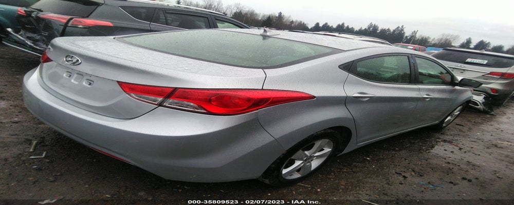 5NPDH4AE8DH220037 2013 HYUNDAI ELANTRA photo no. 4
