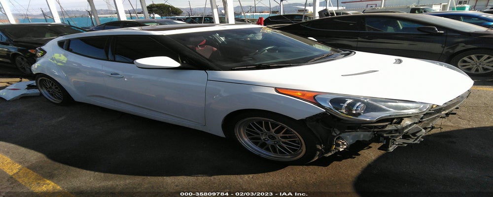 KMHTC6AD9DU161806 2013 HYUNDAI VELOSTER photo no. 2