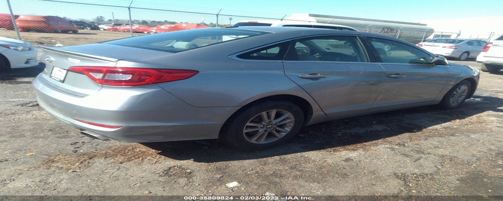 5NPE24AFXFH076833 2015 HYUNDAI SONATA photo no. 4