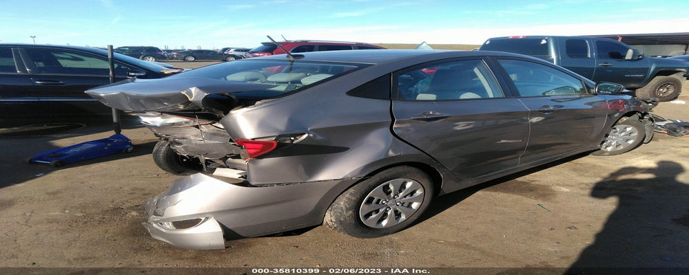 KMHCT4AE8HU373017 2017 HYUNDAI ACCENT photo no. 4