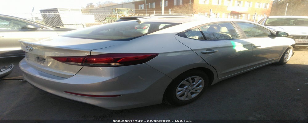 5NPD74LF4HH193451 2017 HYUNDAI ELANTRA photo no. 4
