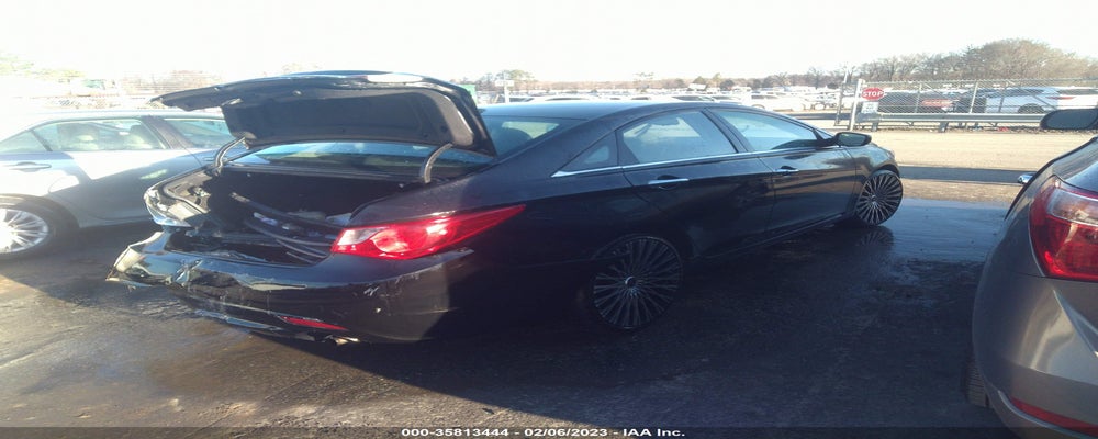 5NPEC4AC2DH685852 2013 HYUNDAI SONATA photo no. 4