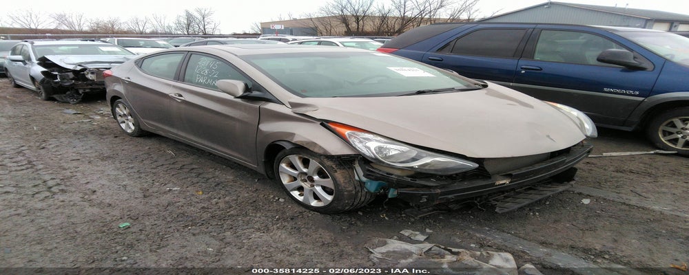 5NPDH4AE3DH246335 2013 HYUNDAI ELANTRA photo no. 14