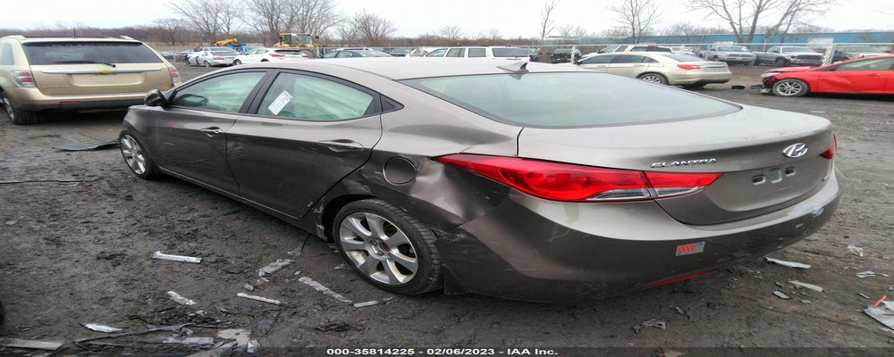 5NPDH4AE3DH246335 2013 HYUNDAI ELANTRA photo no. 3