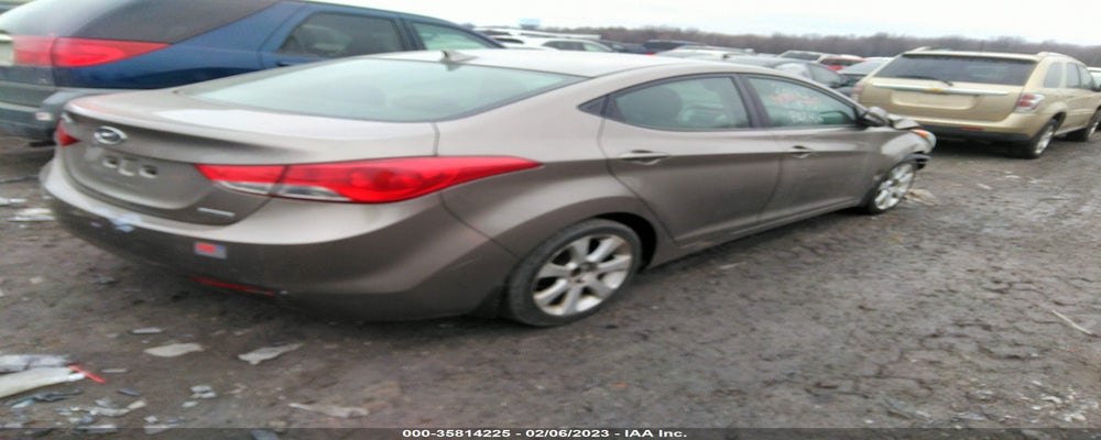 5NPDH4AE3DH246335 2013 HYUNDAI ELANTRA photo no. 4