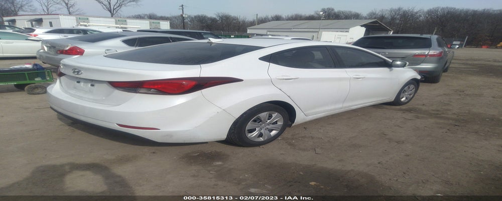 5NPDH4AE5GH747313 2016 HYUNDAI ELANTRA photo no. 4