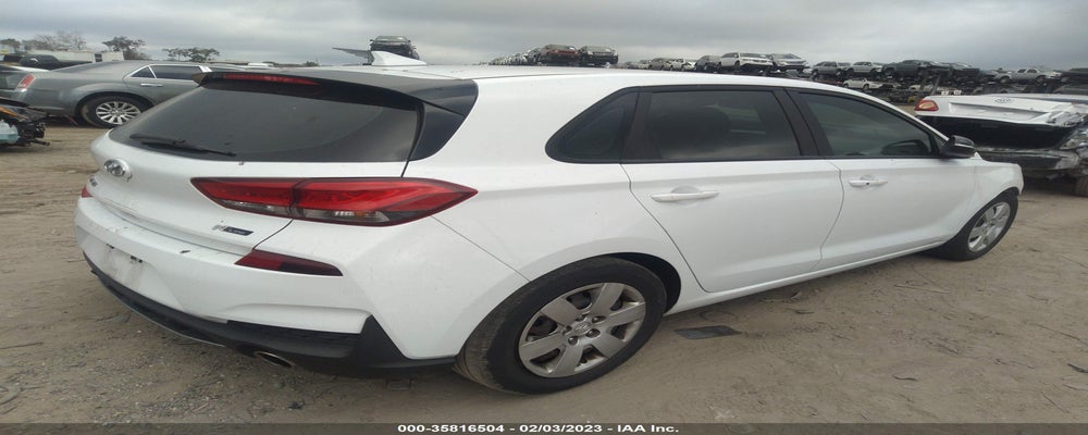 KMHH55LC2KU106030 2019 HYUNDAI ELANTRA GT photo no. 4