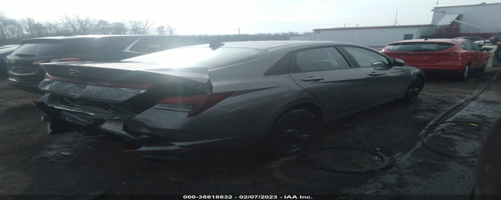KMHLM4AG5NU332970 2022 HYUNDAI ELANTRA photo no. 4