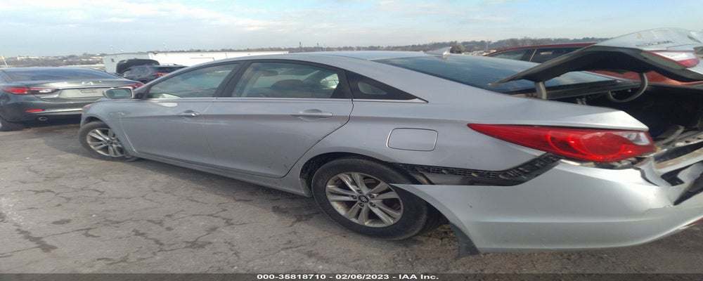 5NPEB4AC8BH099673 2011 HYUNDAI SONATA photo no. 3