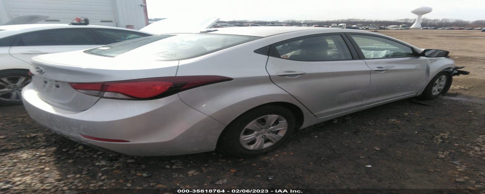 KMHDH4AE2GU581687 2016 HYUNDAI ELANTRA photo no. 4