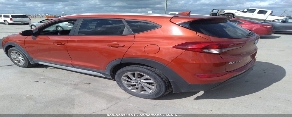KM8J33A40JU607231 2018 HYUNDAI TUCSON photo no. 3