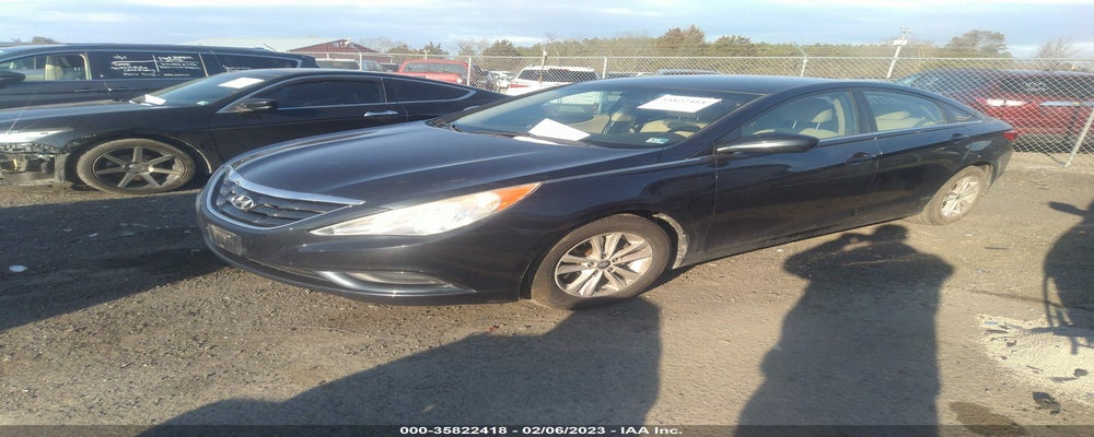 5NPEB4AC4BH020869 2011 HYUNDAI SONATA photo no. 2